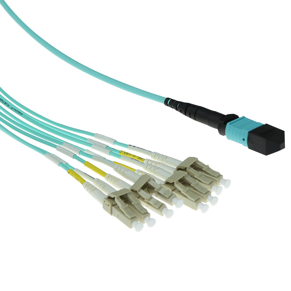 ACT RL7823 50/125 OM3 Fanout Patchkabel 1x MTP Female/4x LC Duplex 8 Vezels - 3 meter